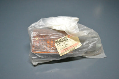 Yamaha genuine nos dt125 dt 125 front turn signal indicator pn 18g-83310-10