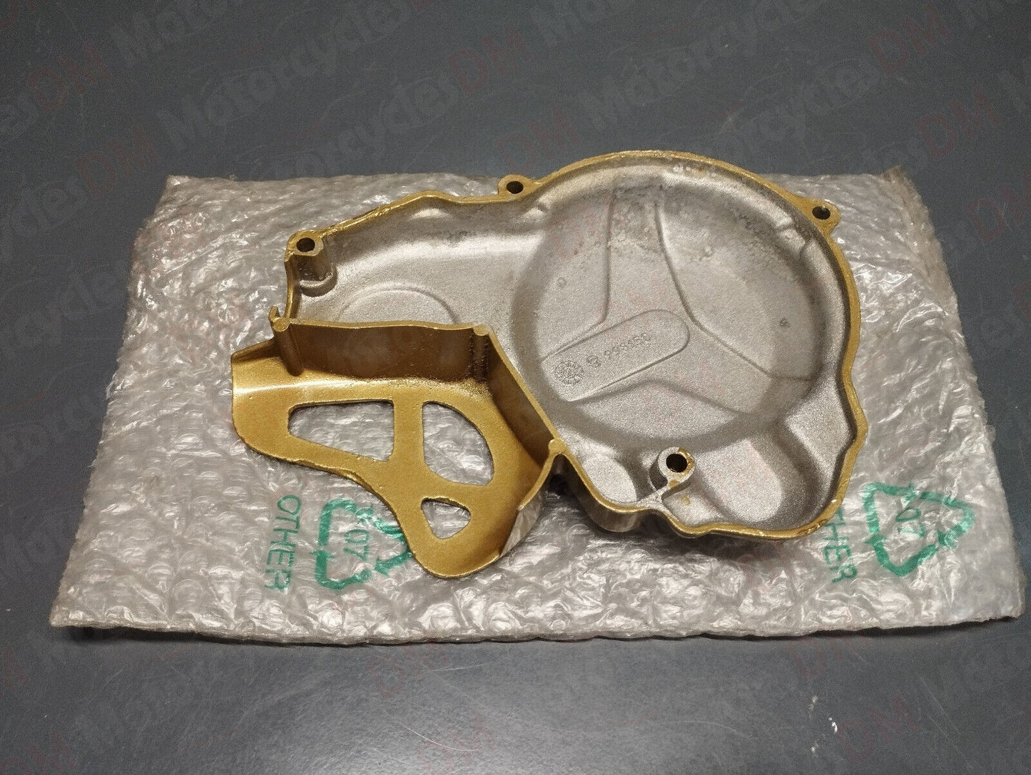 Piaggio genuine new gilera sioux rk eaglet bullit engine crankcase cover 942224