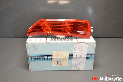 Piaggio genuine new x8 125 250 right rear indicator turn signal pn 584268