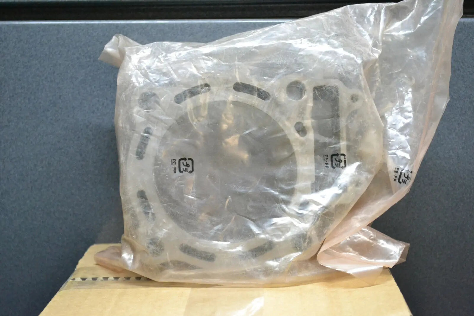 Honda genuine new CRF 450 CRF450R 2004 2008 Cylinder pn 12100-MEN-670