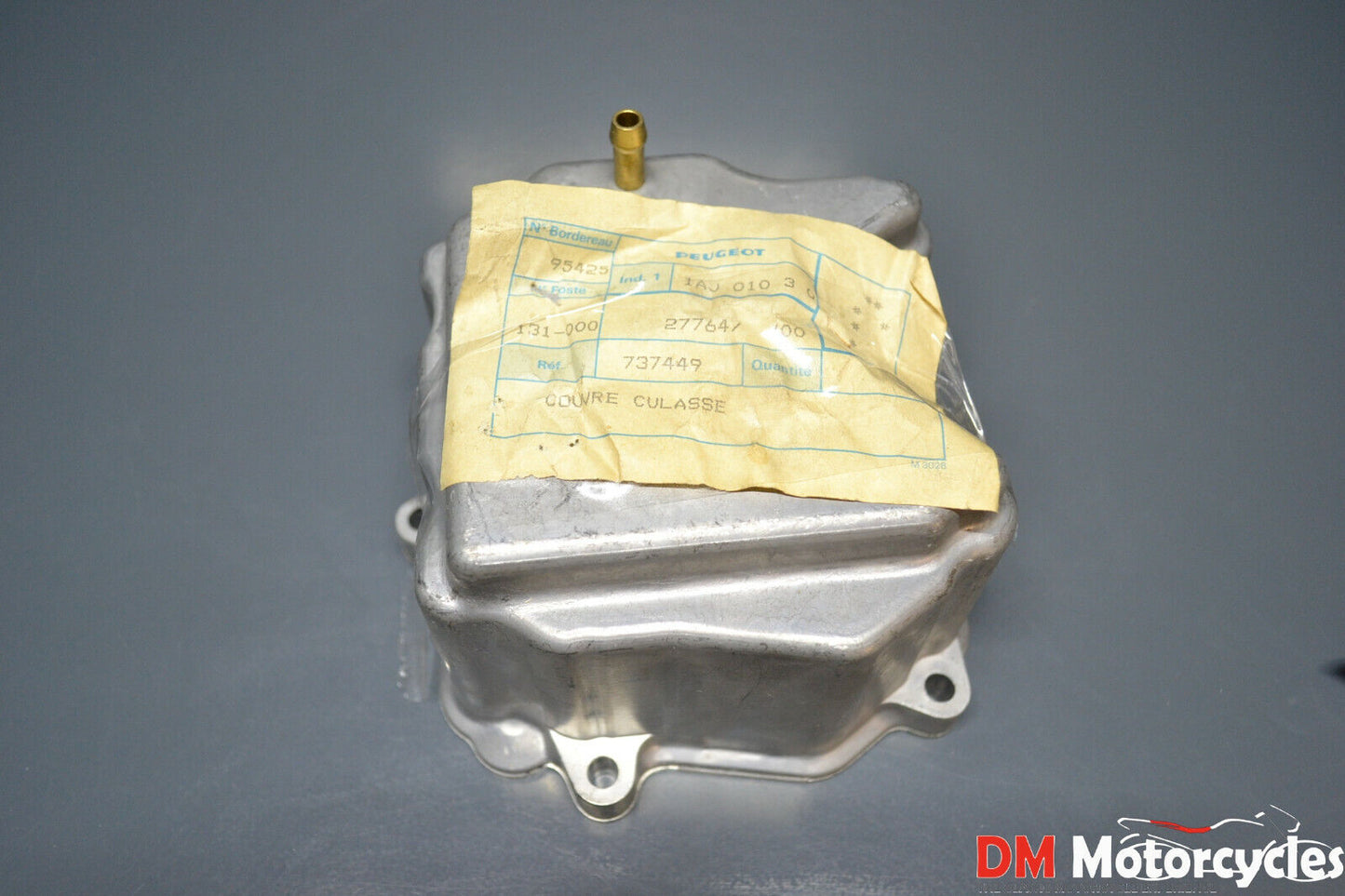 Peugeot genuine new Elystar Elyseo 125 150 cylinder head cover pn 737449