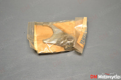 Yamaha genuine nos yt dt 125 175 mx rt transmission shift fork pn 2a6-18511-00
