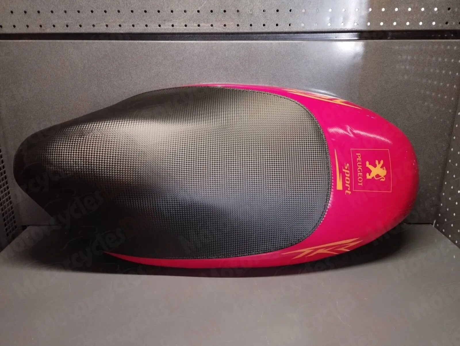 Peugeot genuine new TKR 50 WRC seat saddle pn 762192nr