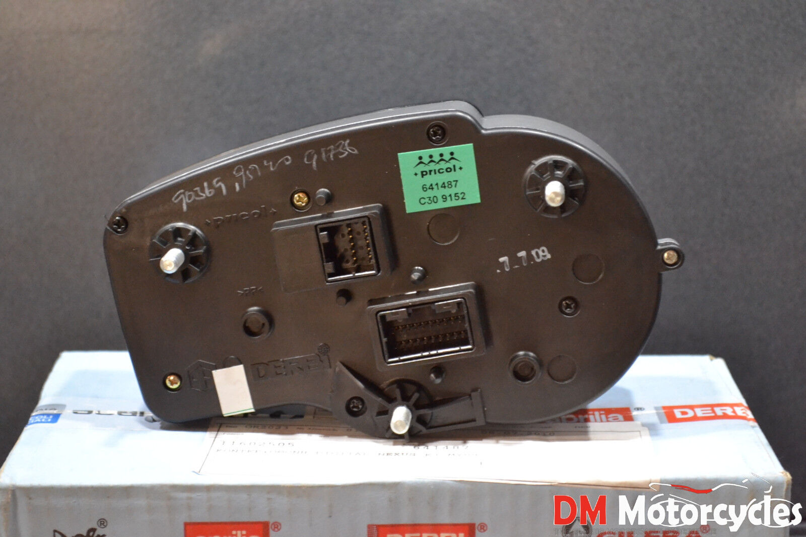 Piaggio genuine new gilera nexus 125 500 aprilia sr speedometer gauge pn 641487