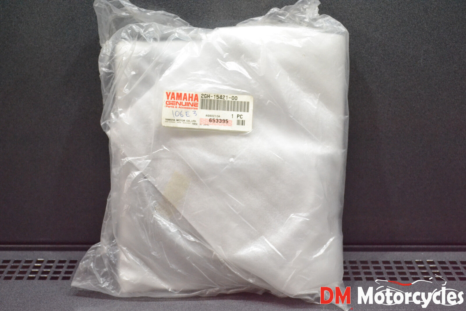 Yamaha genuine nos fzx fz 700 fzr 1000 fzr 750 crankcase cover pn 2gh-15421-00