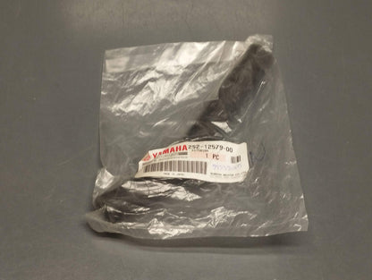Yamaha genuine new yz 450 f 06-09 radiator hose 4 pn 2s2-12579-00