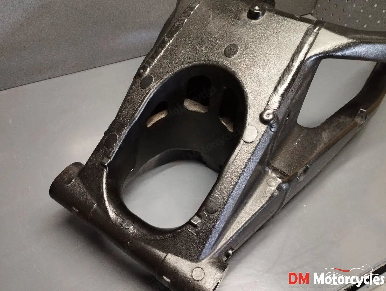 Suzuki genuine used GSX-S1000 swingarm swing arm with bearings