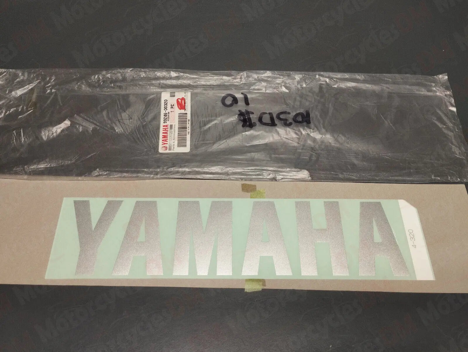 Yamaha oem yzf r1 '02 03 yzf1000r '00 01 yzf 600r 00-02 emblem decal 99246-00320