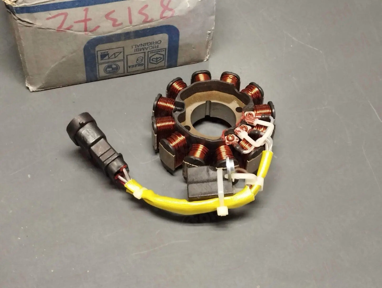 Piaggio genuine new NRG 50 Purejet alternator stator pn 831372