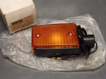 Yamaha genuine new fj 1100 1984 85 left rear turn signal pn 11m-83303-40