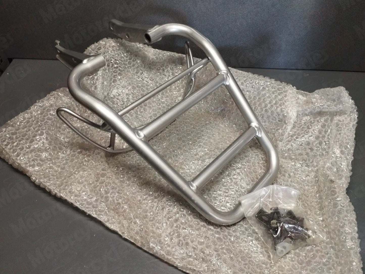 Peugeot genuine new trekker tkr furious 50 silver rear rack carrier pn 005362AR