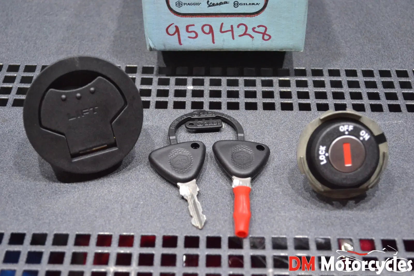 Piaggio genuine new gilera runner nrg 5 lock set kit pn 959428