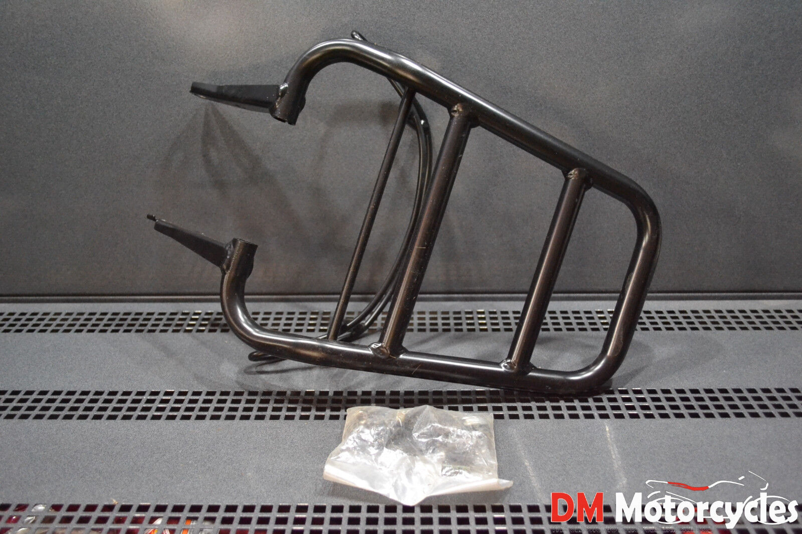 Peugeot genuine new trekker tkr furious 50 black rear rack carrier pn 005362