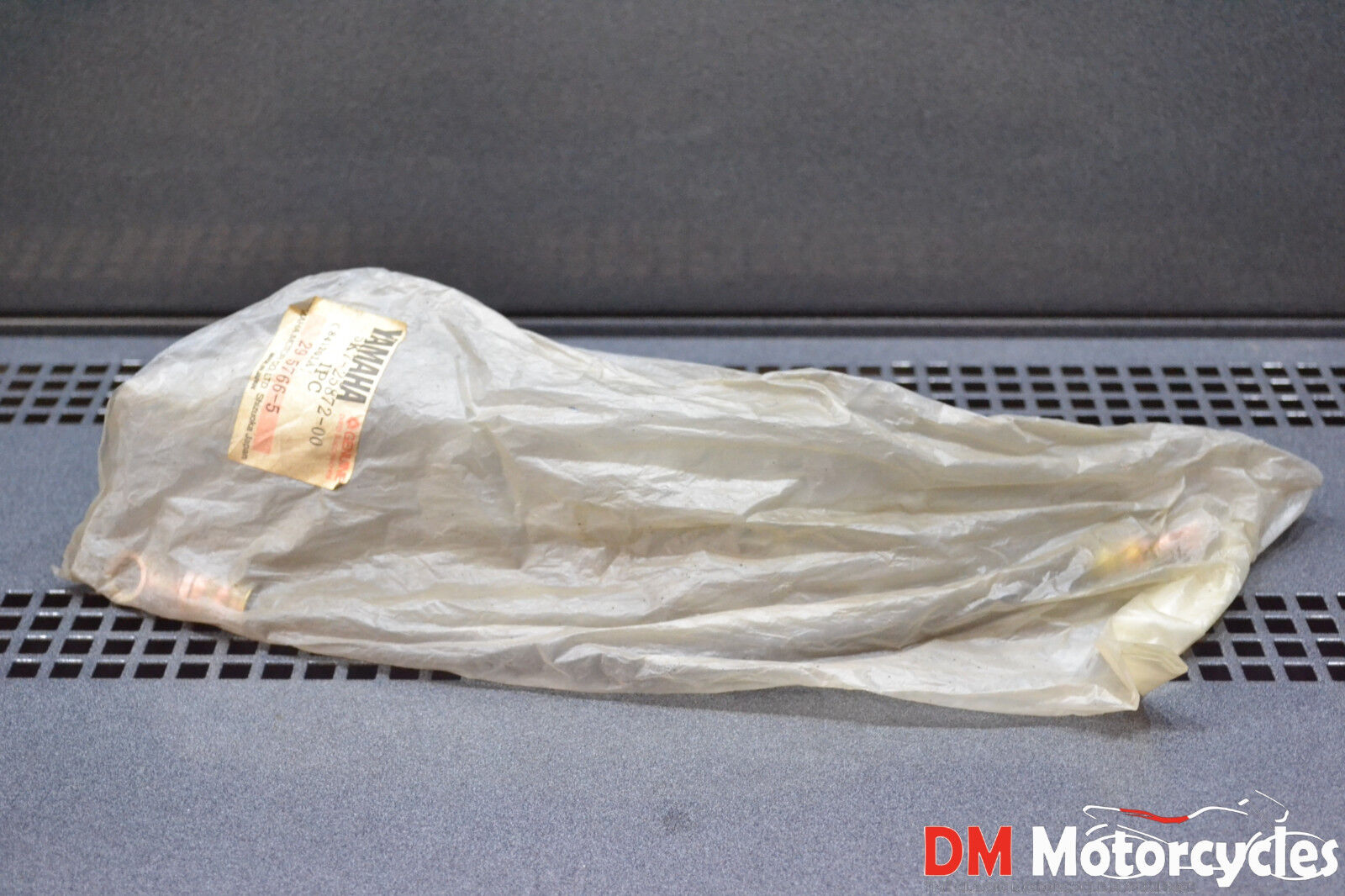 Yamaha genuine nos fj600 fj 600 1984 front brake hose 1 pn 5k7-25872-00