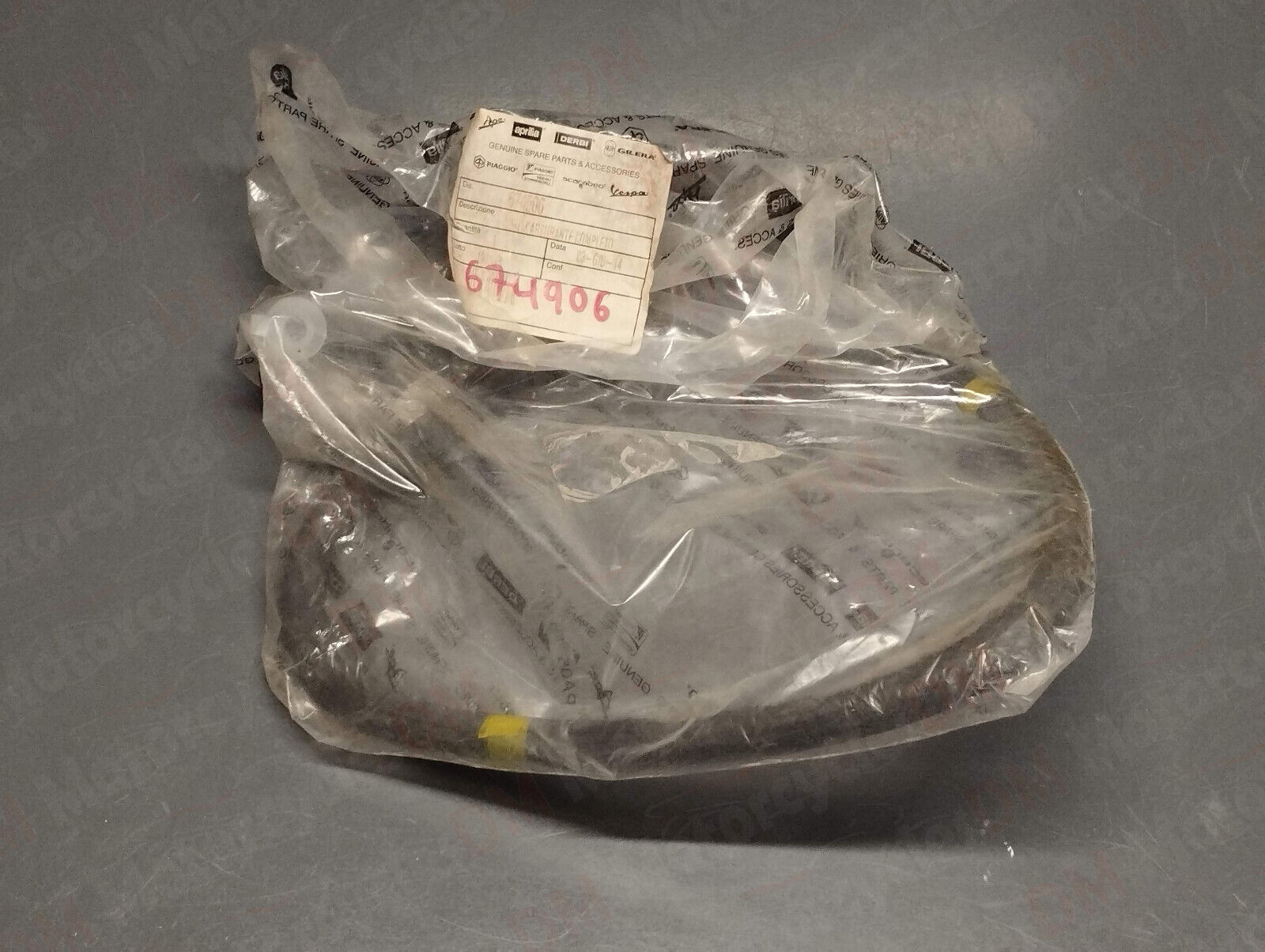 Piaggio genuine new lt lx lxv 125 150 vespa s 125 fuel pipe pn 674906