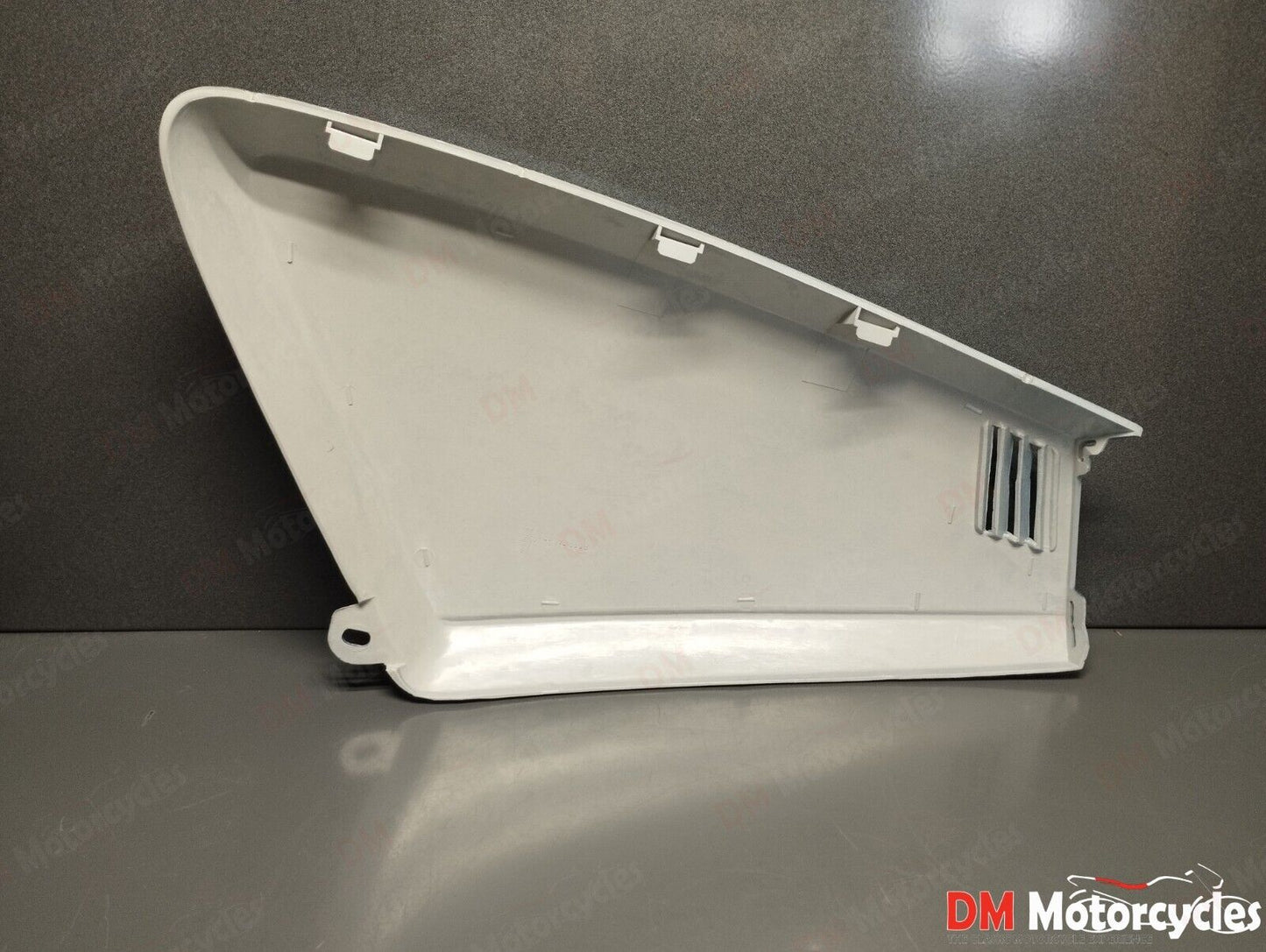 Yamaha genuine nos riva 50 ca 50 1983 - 1986 right side cover pn 14t-21731-01-0v