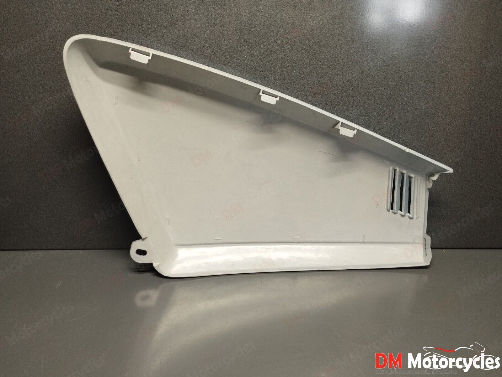 Yamaha genuine nos riva 50 ca 50 1983 - 1986 right side cover pn 14t-21731-01-0v