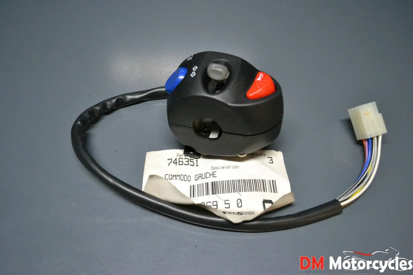Peugeot genuine new Elystar 125 150 lh switch gear pn 746351