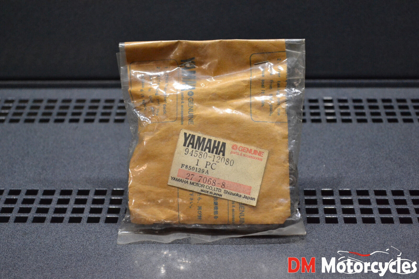 Yamaha genuine nos cam chain pn 94580-12080-00
