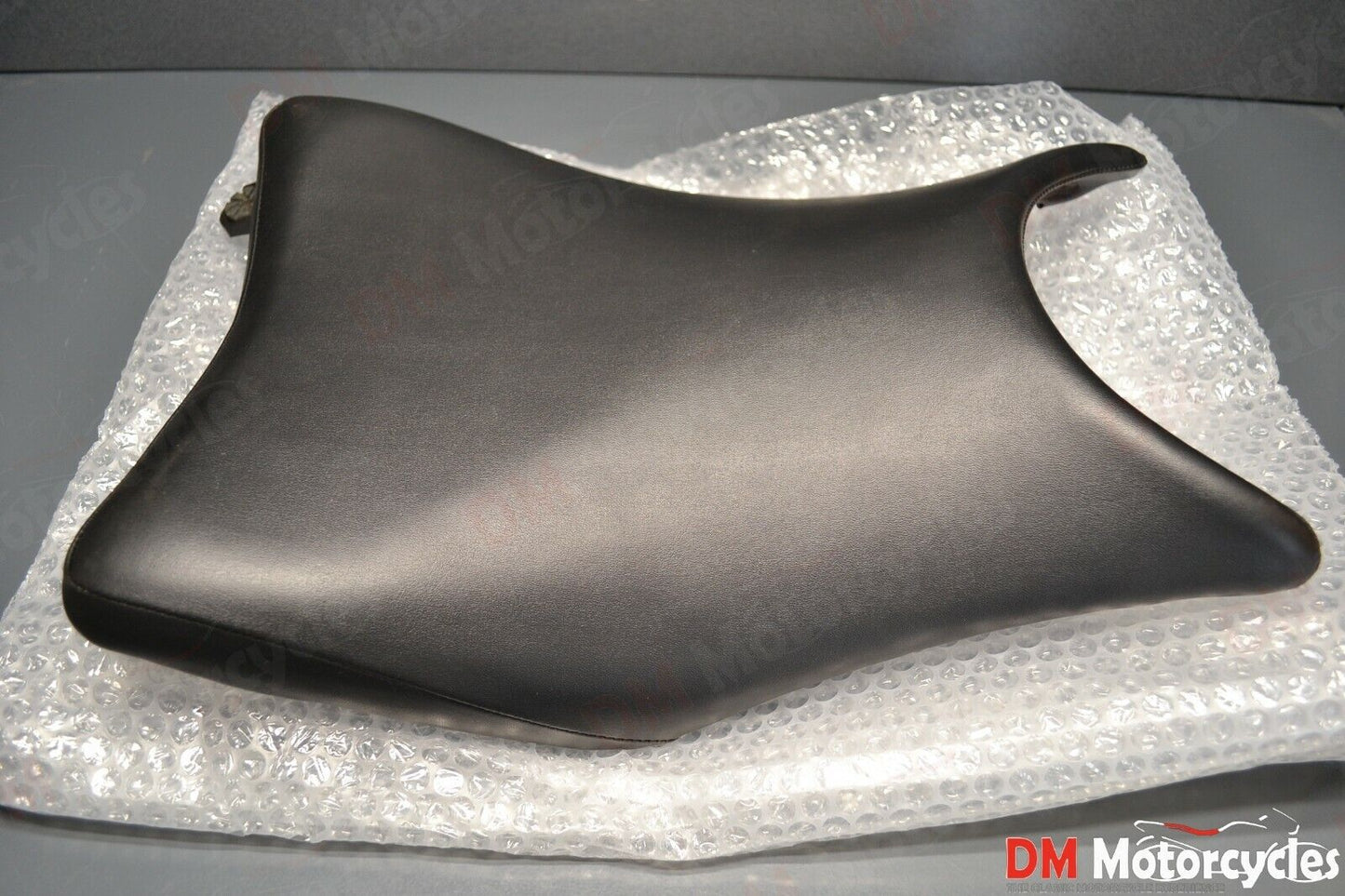 Honda genuine new cbr125 cbr250 seat pn 77100-kpp-t000