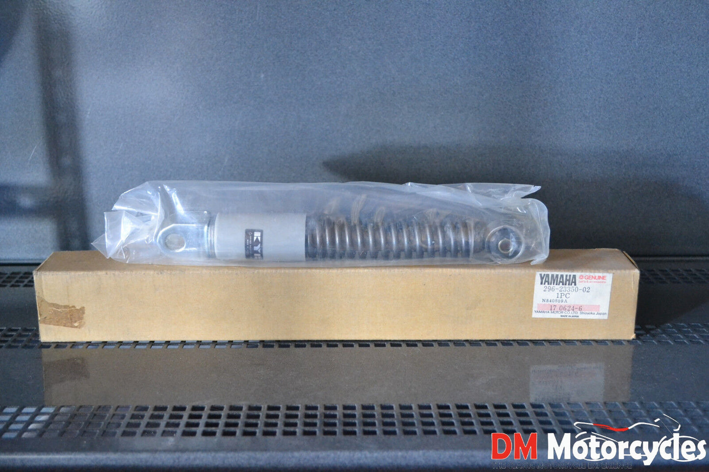 Yamaha genuine nos v50 v80 mate 50 80 front shock cushion pn 296-23350-02