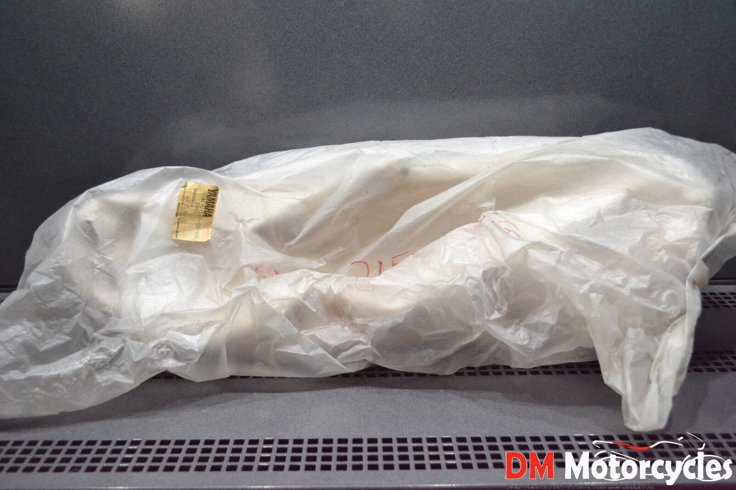 Yamaha genuine nos xj600 xj 600 1984 front fender pn 33m-21510-00-6g