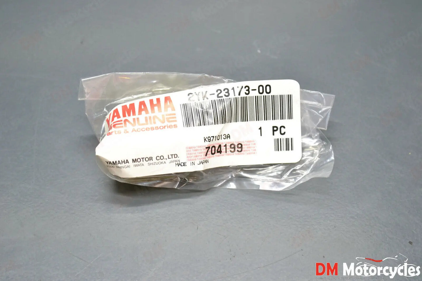 Yamaha genuine new fzr 400 fzr 600 xj 600 front fork spindle taper pn 2yk-23173-00