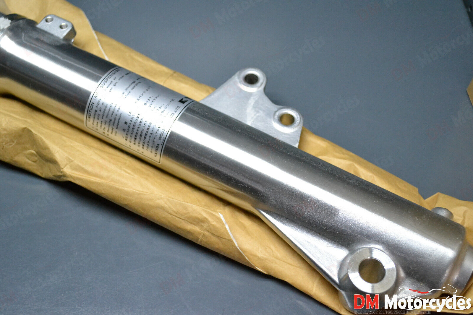 Yamaha genuine nos XT600 XT 600 dual purpose left fork assy pn 43f-w2313-00