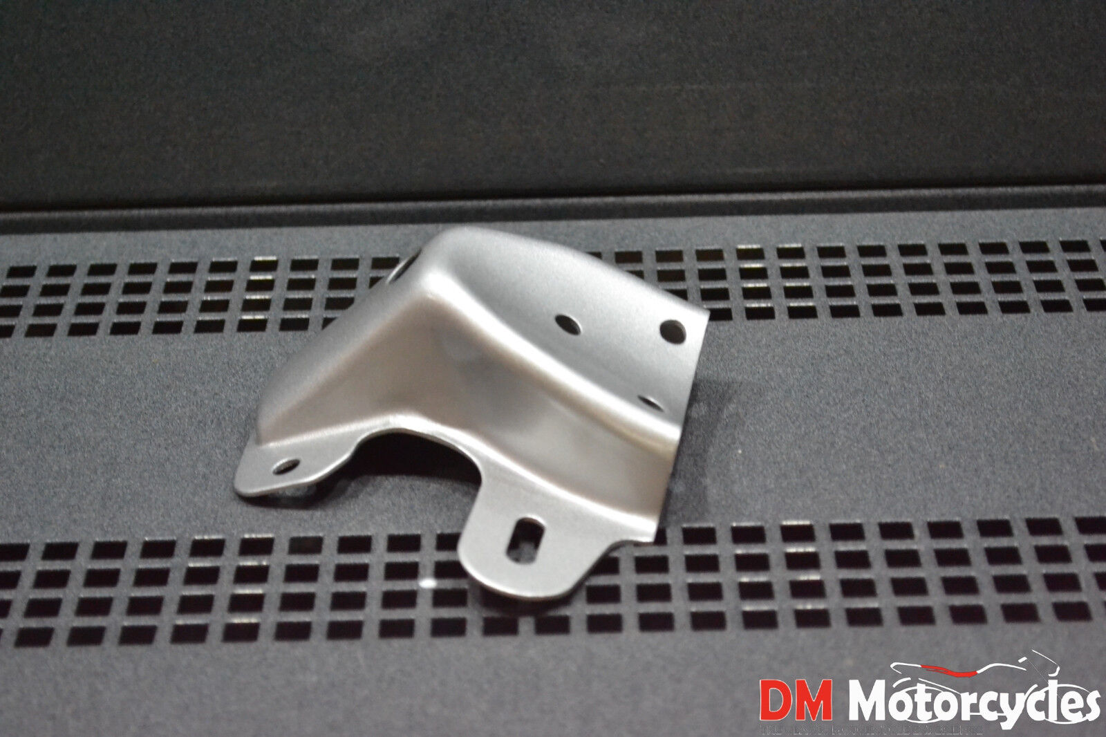 Yamaha genuine nos yb125 ya6 brake light number plate holder pn 254-84751-00-35