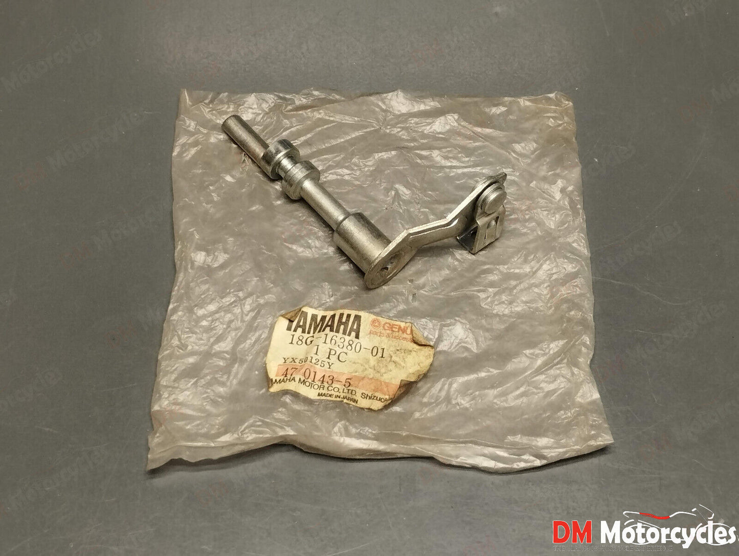 Yamaha genuine nos dt 175 gear push lever shaft pn 18g-16380-01