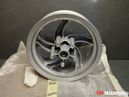 Piaggio genuine new Fly 50 - 150 Zip BOULEVARD front wheel pn 646686t