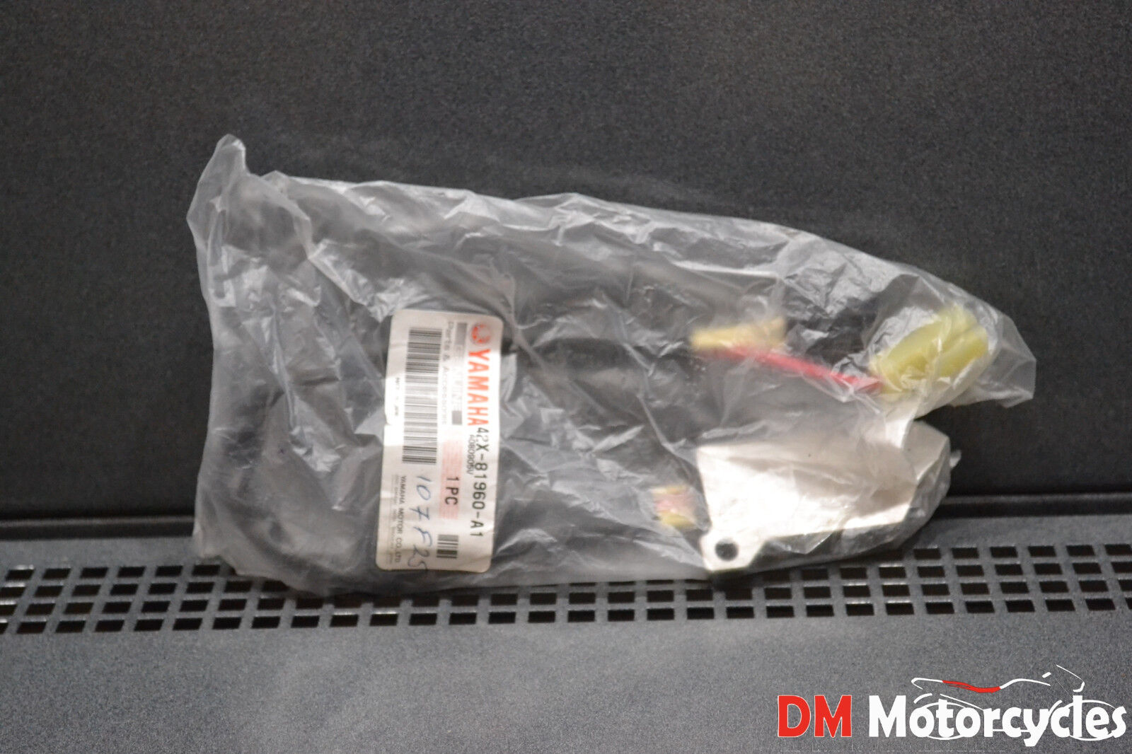 Yamaha genuine new virago v-max vmax regulator rectifier assy pn 42x-81960-a1