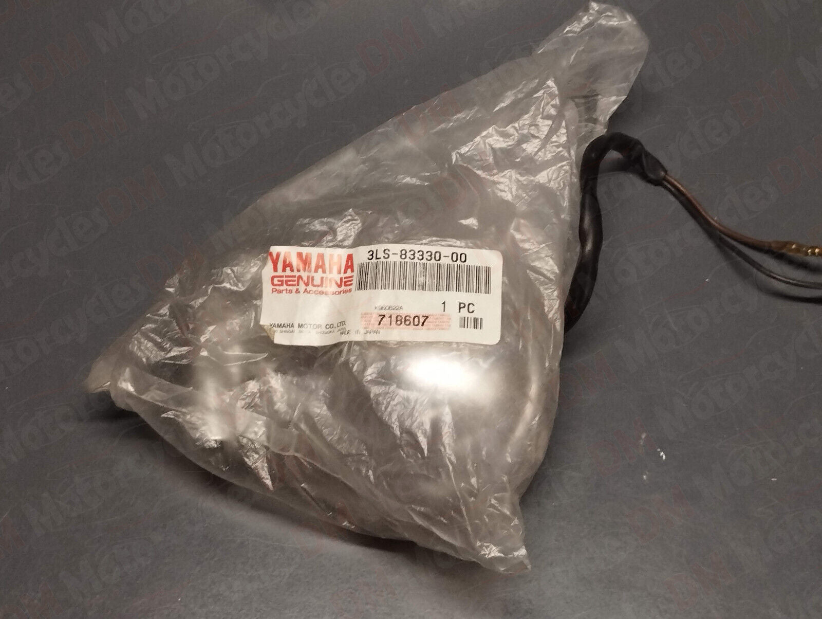 Yamaha genuine new xv 125 240 250 rear left turn signal pn 3ls-83330-00