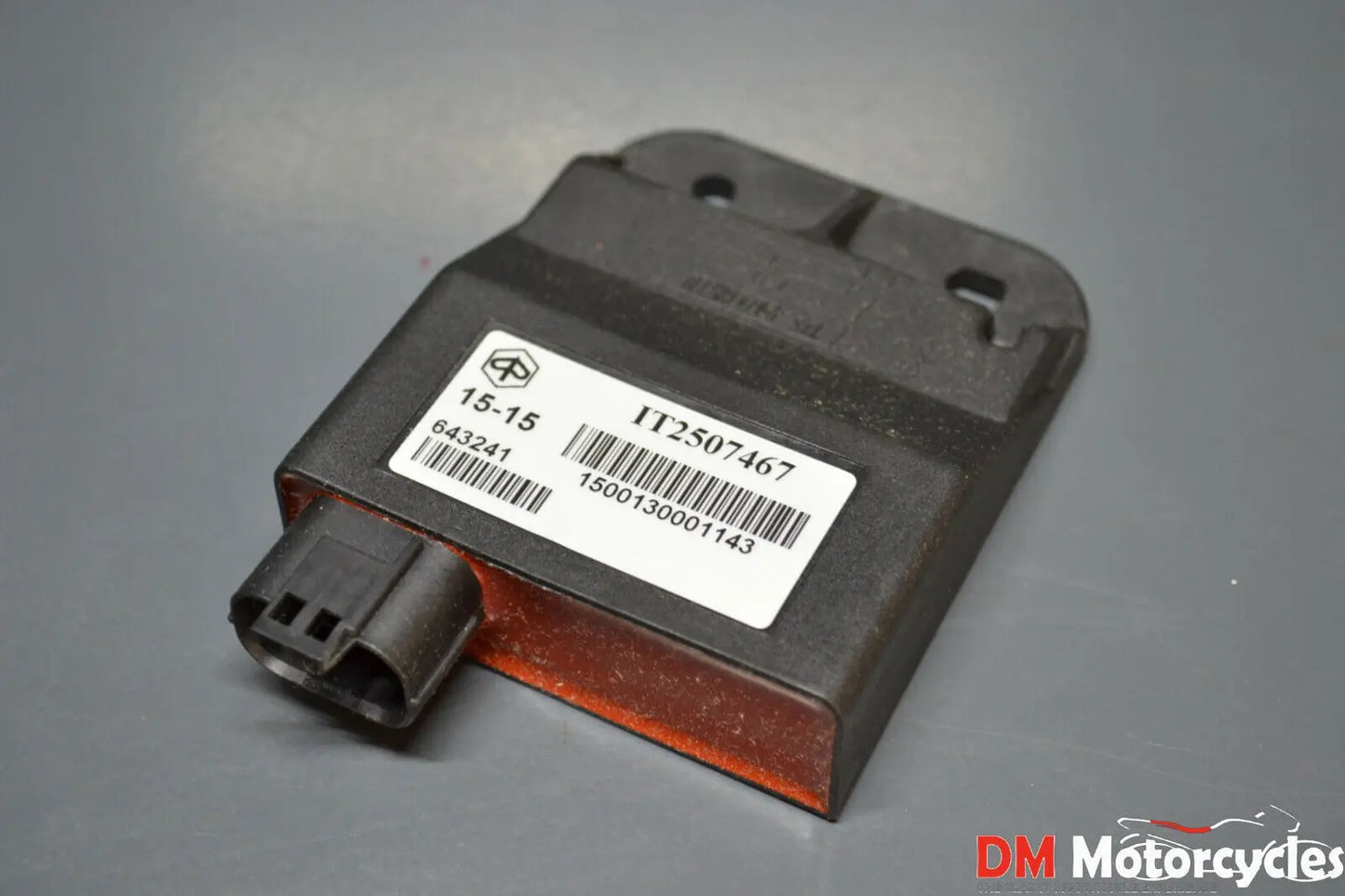 Piaggio genuine new Vespa gts super 946 3V 125 - 300 multimedia ecu pn 1d000763