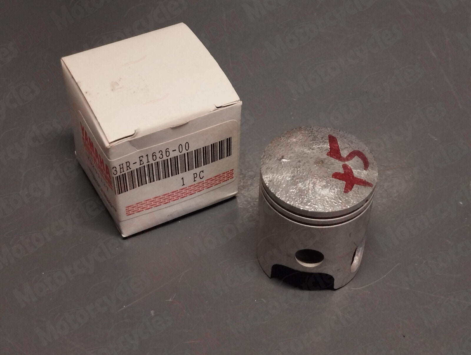 Yamaha genuine new ct 50 1990 93 oversize piston 0.55 mm pn 3hr-e1636-00