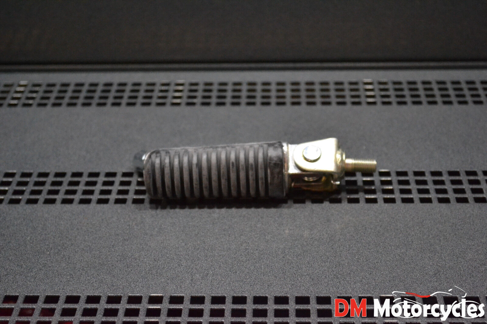 Yamaha genuine new yzf1000r front footrest lh pn 4sv-27410-10