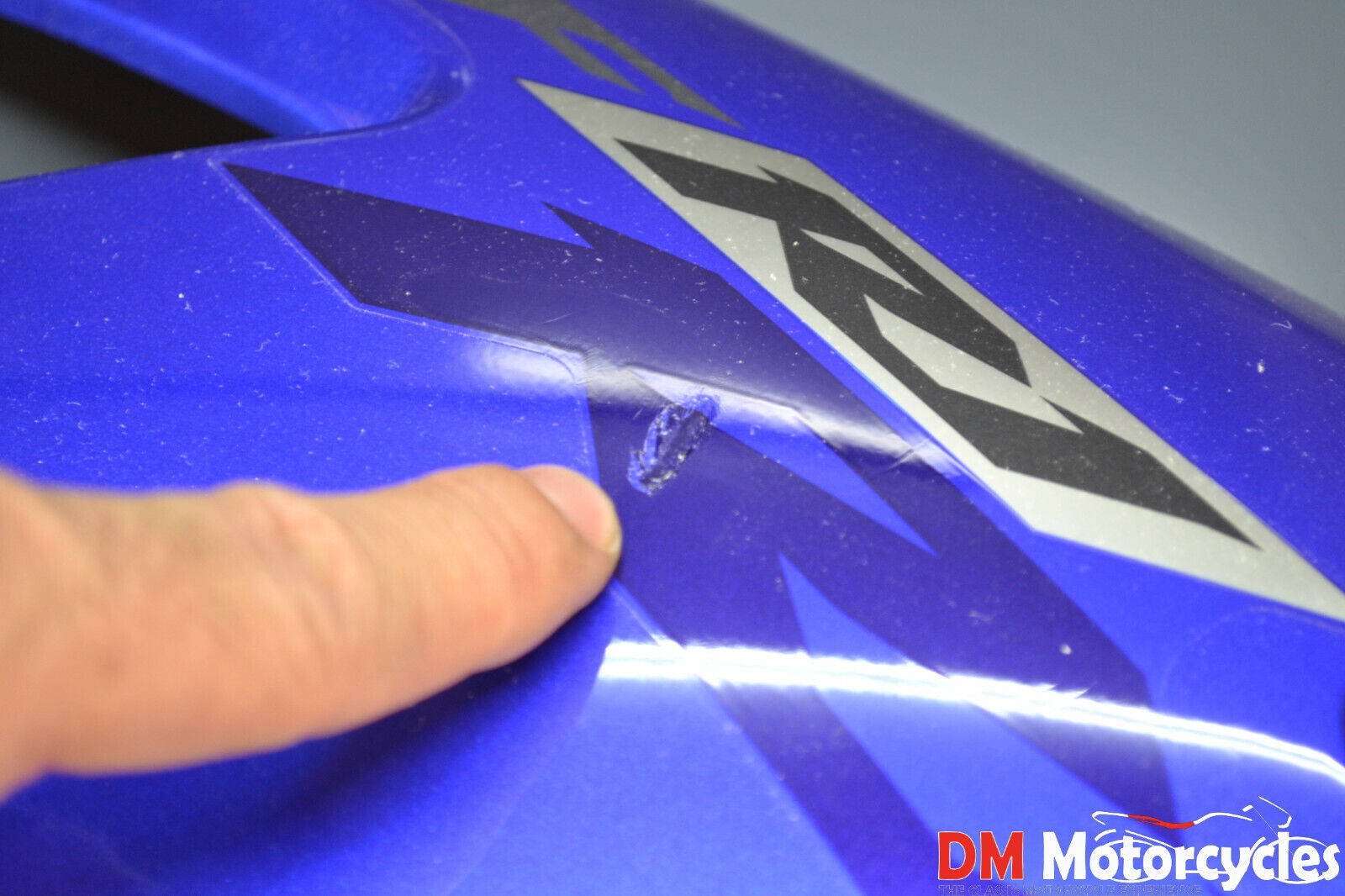 Yamaha genuine new yzf r1 2002 lh side panel 1 fairing pn 5pw-y283v-10-p1