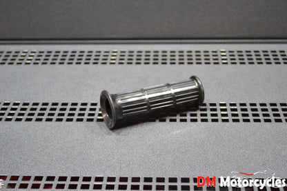 Yamaha genuine nos u5 u7 1966 - 1972 rh grip pn 116-26242-00