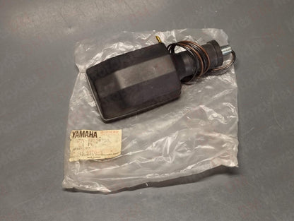 Yamaha oem fz 750 xt 350 rd 350 500 dt 80 125 left rear turn signal 37a-83330-20