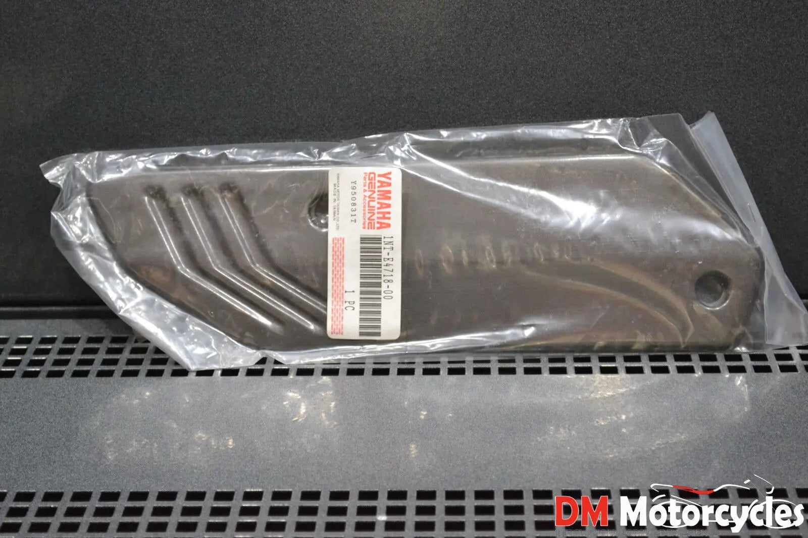 Yamaha genuine new ct 50s ct 50 1990 muffler protector  pn 1nt-e4718-00