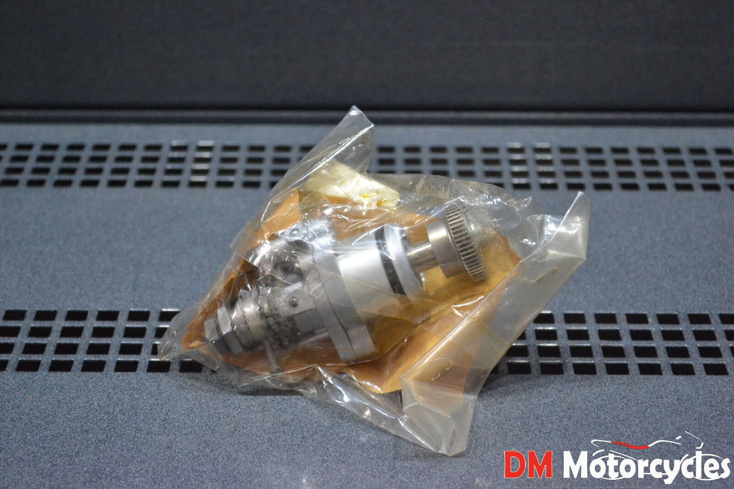 Yamaha genuine new cr90 target oil pump pn 3nw-13101-01