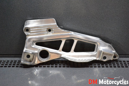 Yamaha genuine nos fj600 fj 600 1984 foot rest bracket 3 pn 51j-27443-00