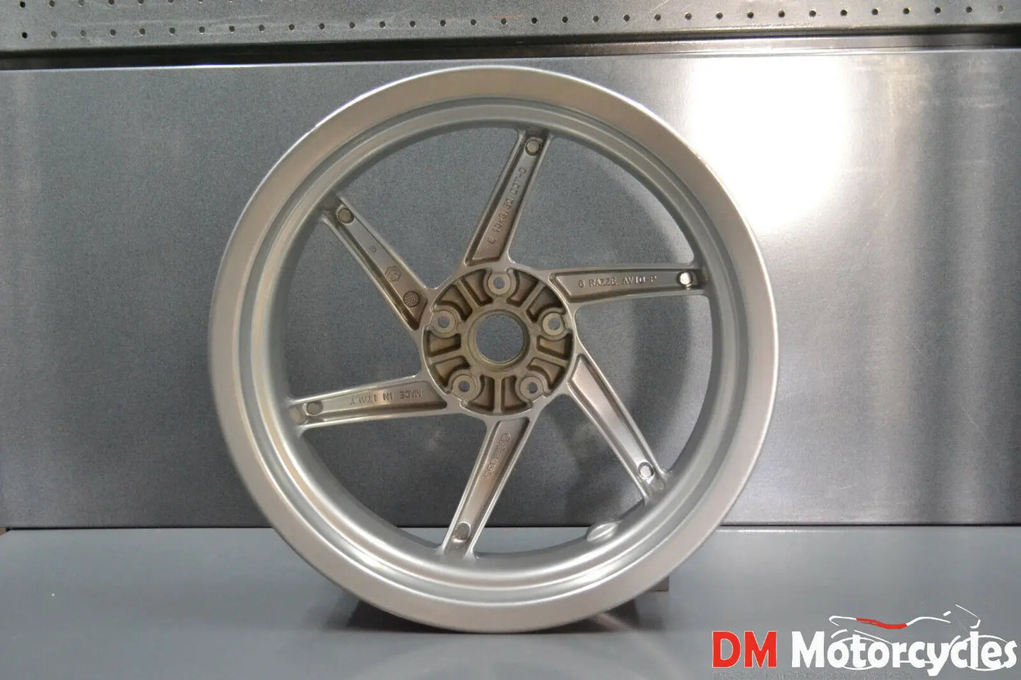 Piaggio genuine new nrg power purejet 05 rear wheel rim disk brake pn 95938200b1