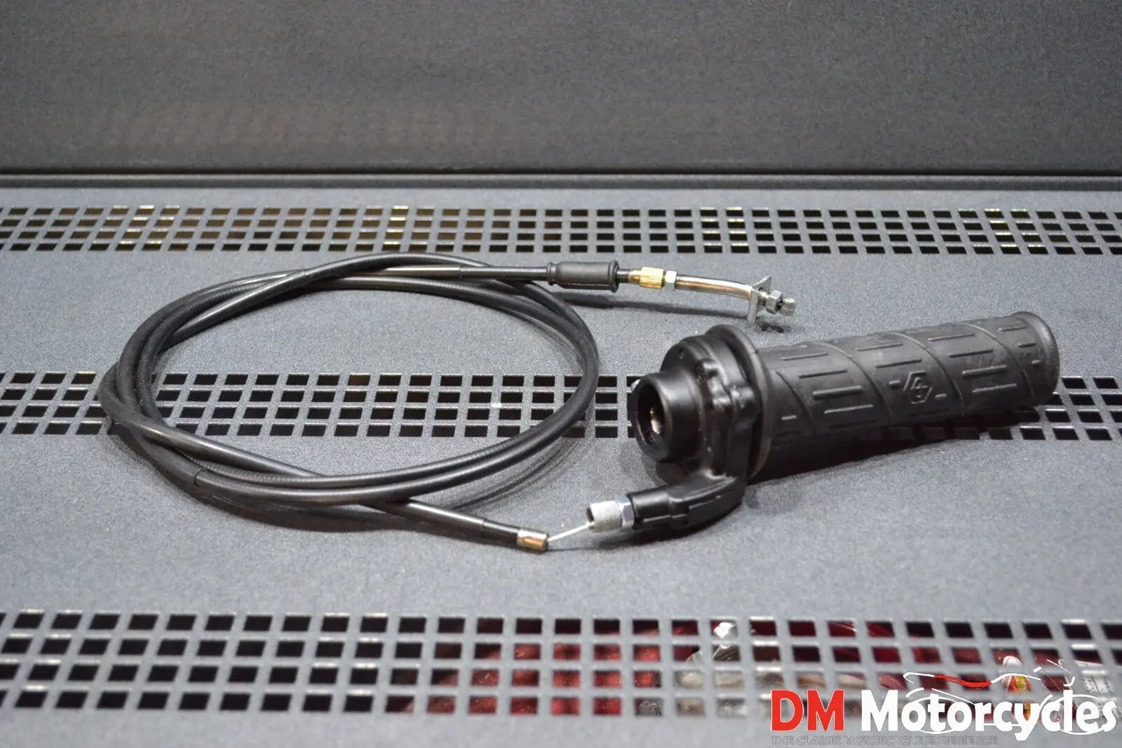 Piaggio genuine new vespa et4 125 - 150cc throttle assy pn 561807