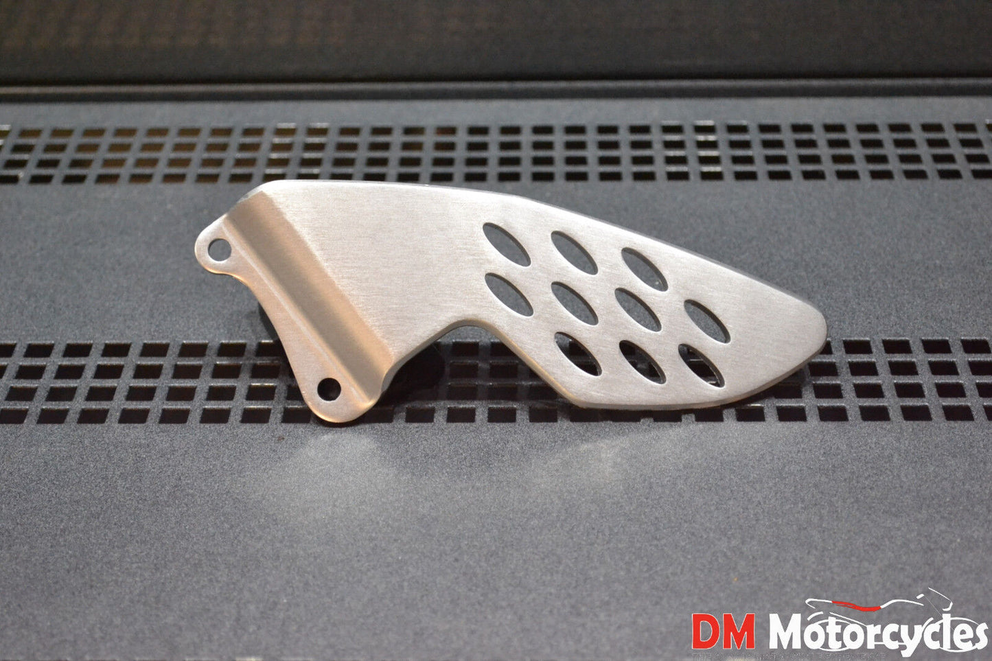 Yamaha genuine new yzf r1 04 - 06 lh foot peg plate pn 5vy-27445-00