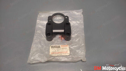 Yamaha genuine nos yb125 yb 125 74 top ignition steering mount pn 372-23411-00