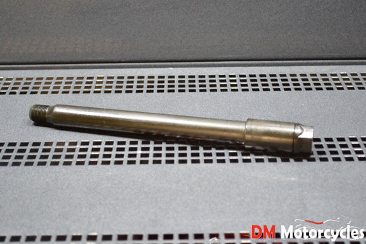 Yamaha genuine new yzf750 yzf1000 94 - 98 front wheel axle  pn 4fm-25181-01