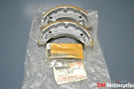 Yamaha genuine nos dt50 enduro pw80 93 - 91 rear brake shoes kit pn 18a-w2534-00