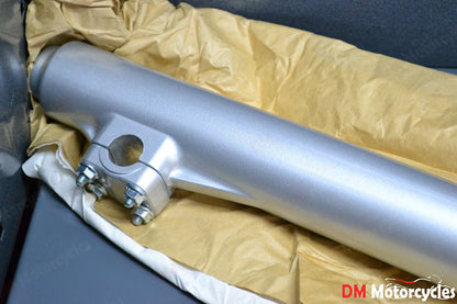 Yamaha genuine new XT600 XT 600 1997 right fork assy pn 4pt-23103-00