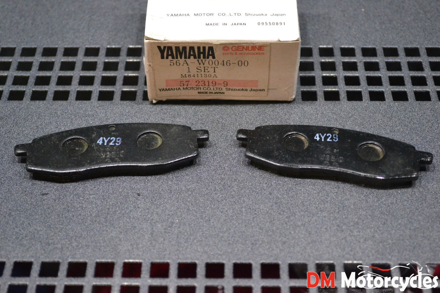 Yamaha genuine nos  yz125 yz250 yz490 1985 front brake pad kit pn 56a-w0046-00